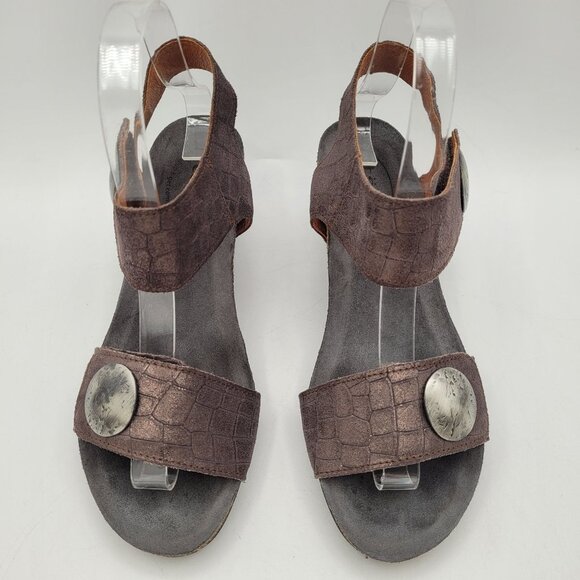 Taos Carousel 2 Women's Sz 6 to 6.5 EU 37 Deep Bronze Wedge Sandals 2 Strap - Picture 6 of 15